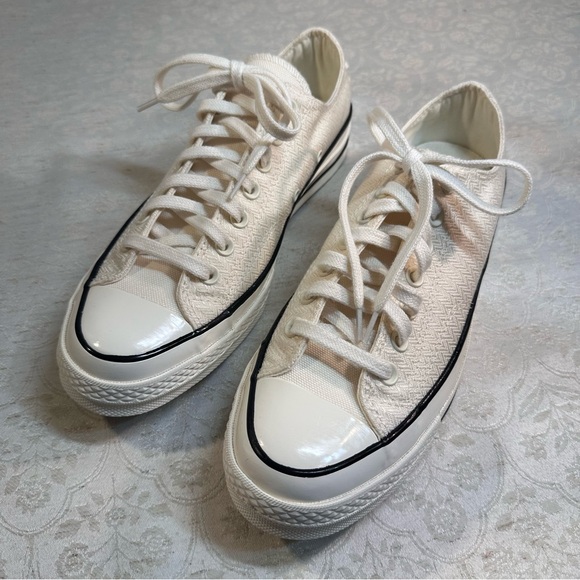 Converse Chuck 70 Off-White Cream Canvas Sneakers Unisex M 8.5 W 10.5 NWT - Picture 3 of 11